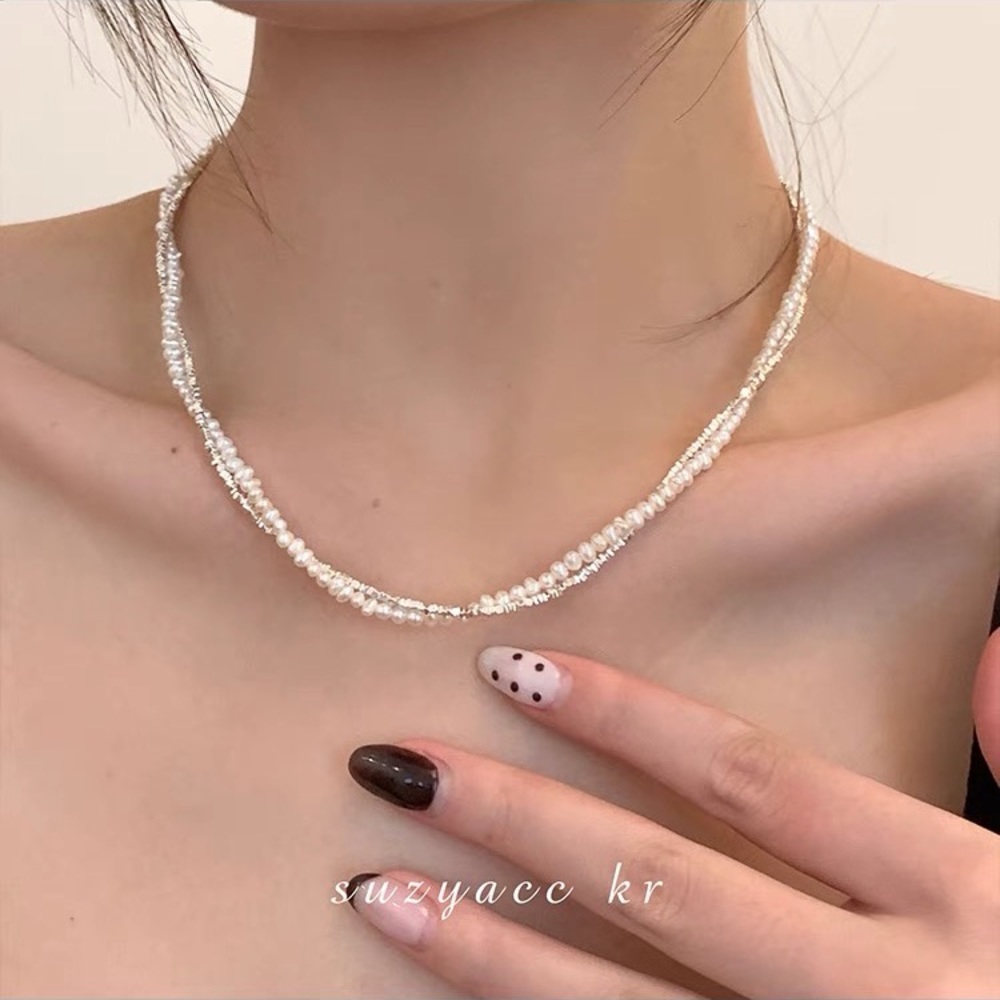 Pearly necklace
